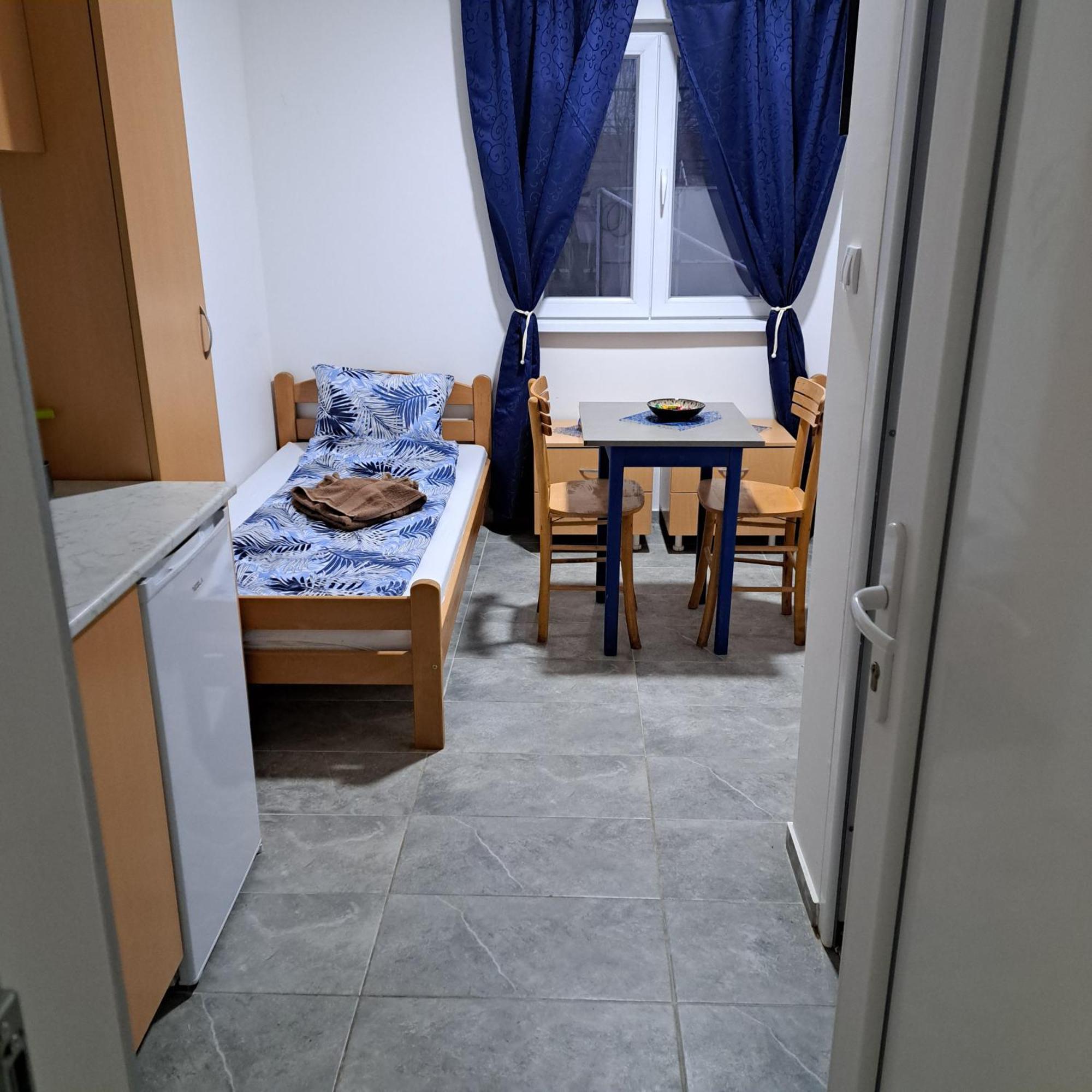 Libero Apartmani Surcin Exterior photo